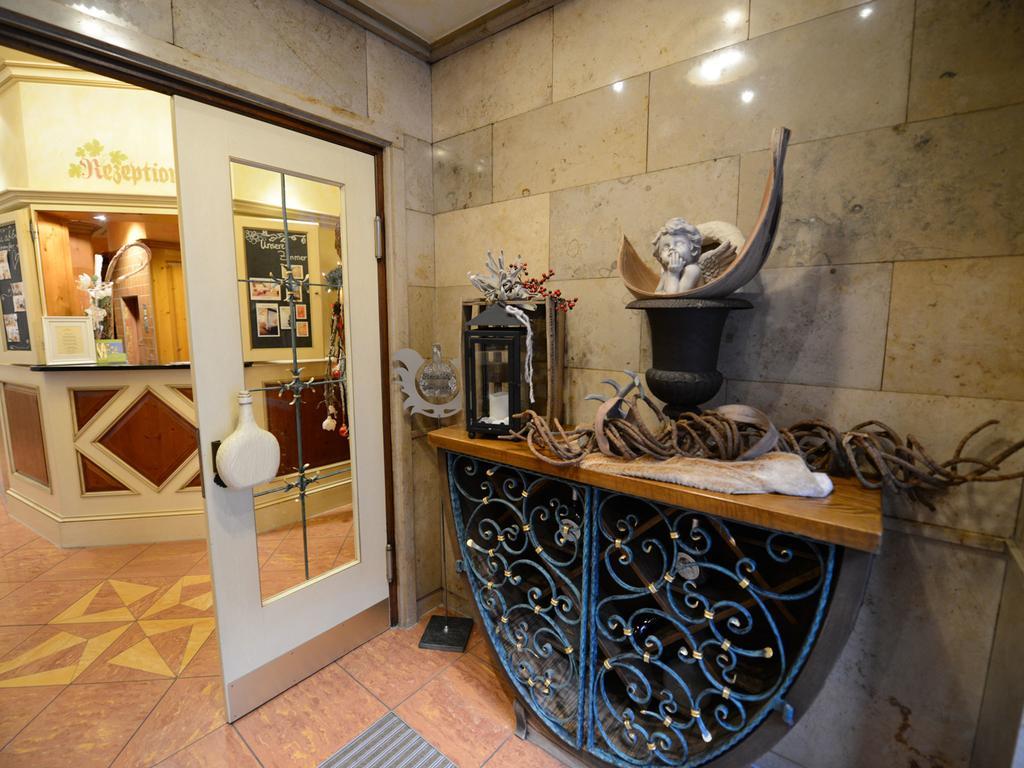 Land-Gut Hotel Zum Loewen Garni ماركتهيدنفلد المظهر الخارجي الصورة